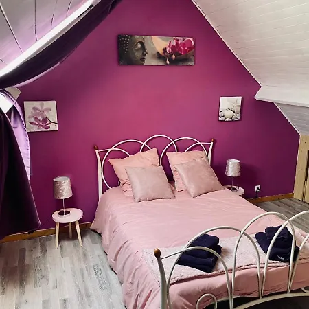 Nadège à L Ombre D'une Tour *