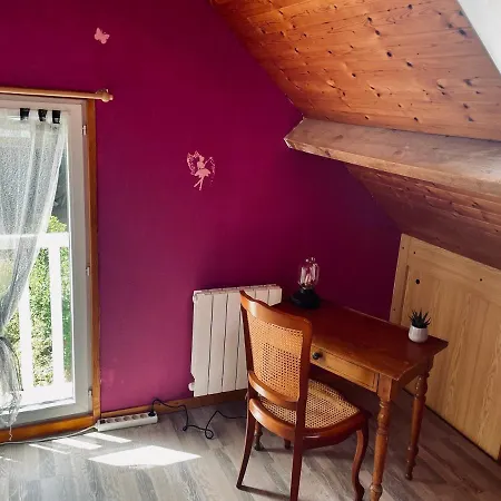 Nadege A L Ombre D'une Tour Tournebu